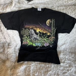 Vintage 1990s Stand Out Whiter Tiger Graphic T-Shirt With Tiger Moon Size M 1993
